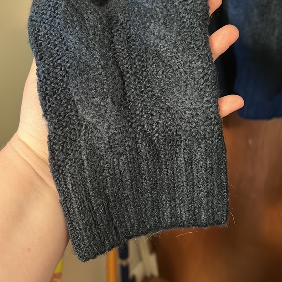 NWOT American Eagle Cable Knit Hooded Sweater - Picture 4 of 6